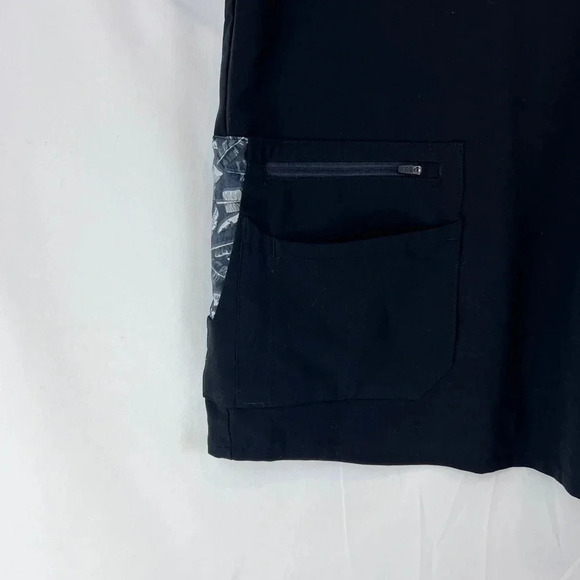 FIGS Black with Palm Leaves Scrubs Zipper Pockets Size S - Picture 7 of 7